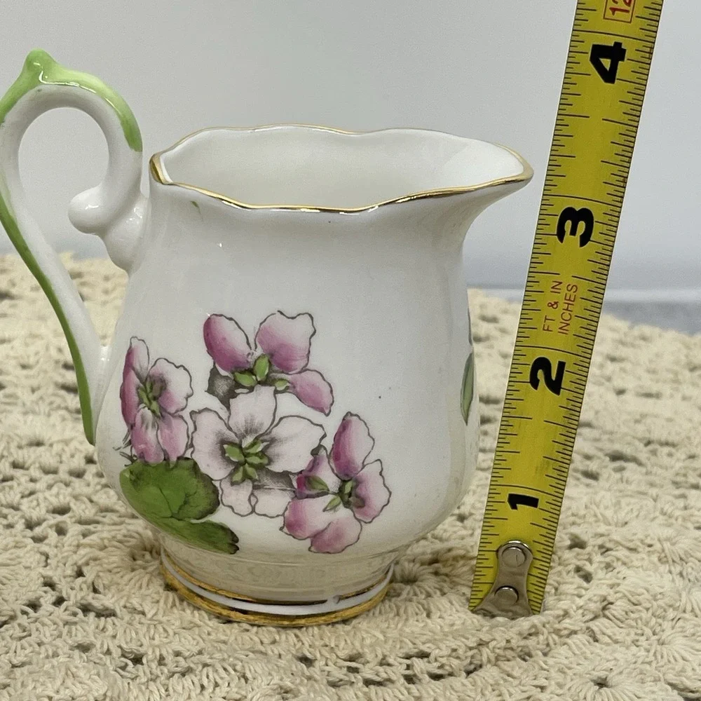 Vintage Salisbury Fine Bone China Sugar Bowl Creamer Geranium Gold Trim England
